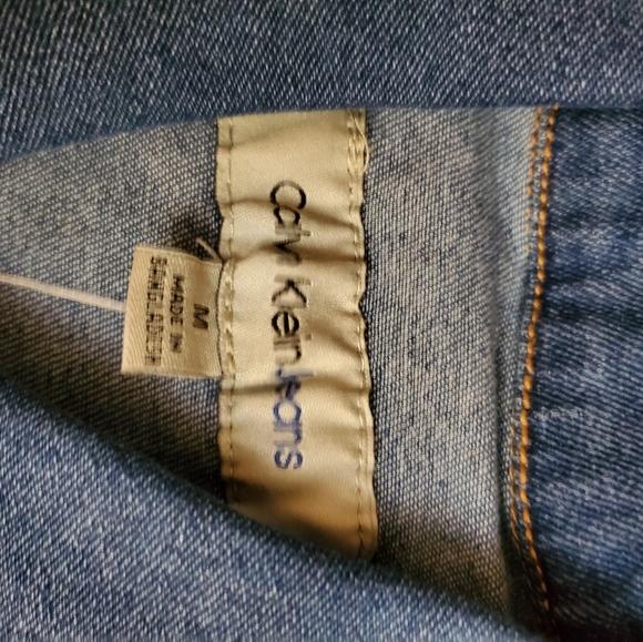 *sold* Calvin klein Denim Jacket size Medium - Picture 3 of 5